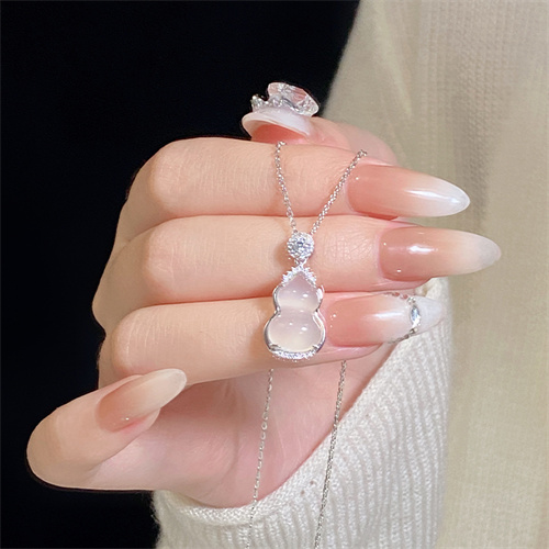 Yangchuang Hetian jade p